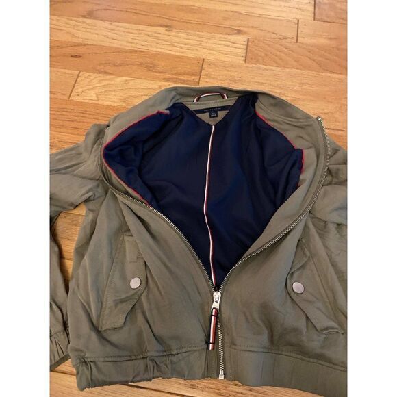 Tommy Hilfiger women's army green zip up bomber jacket snap pockets size small - Picture 4 of 9